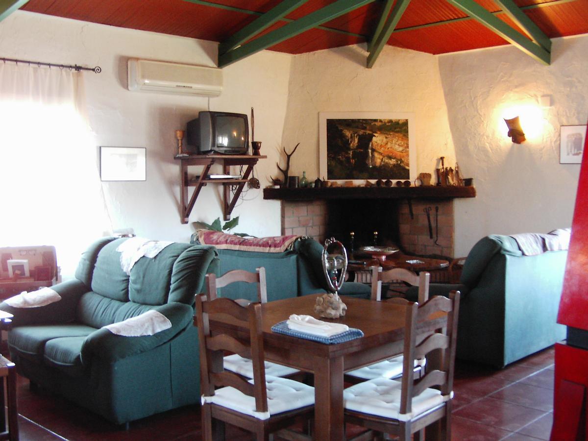 Hotel Rural La Cimbarra Aldeaquemada Exterior photo